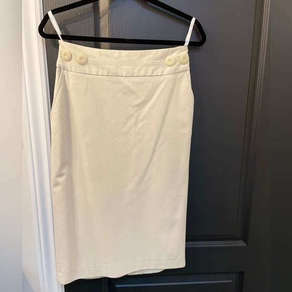 Cream Skirt Suit with Blazer and Skirt. Size 6R - Picture 3 of 4